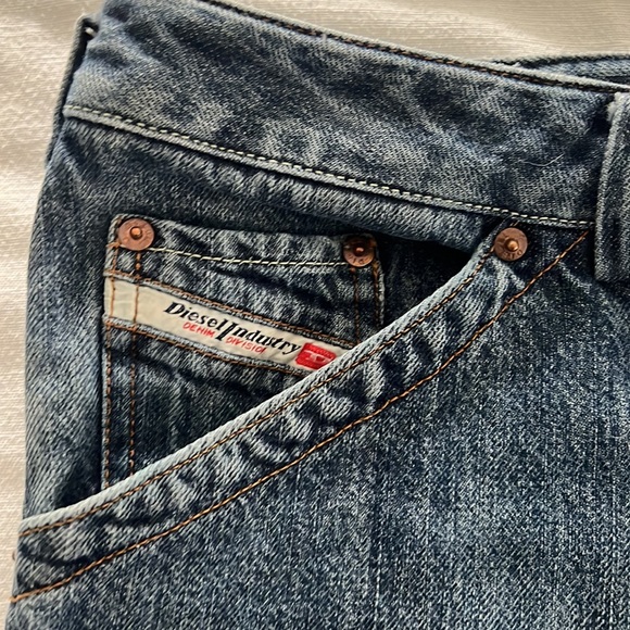 Men’s Diesel Industry Jeans Bootcut (W36/L32) - Picture 3 of 5